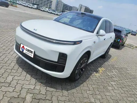 Ideal L8 2025 Max Intelligent Renewal Edition