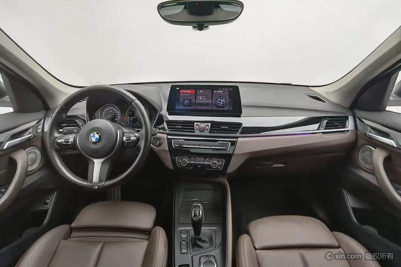 BMW X1 2021 sDrive25Li Leading Edition — 12