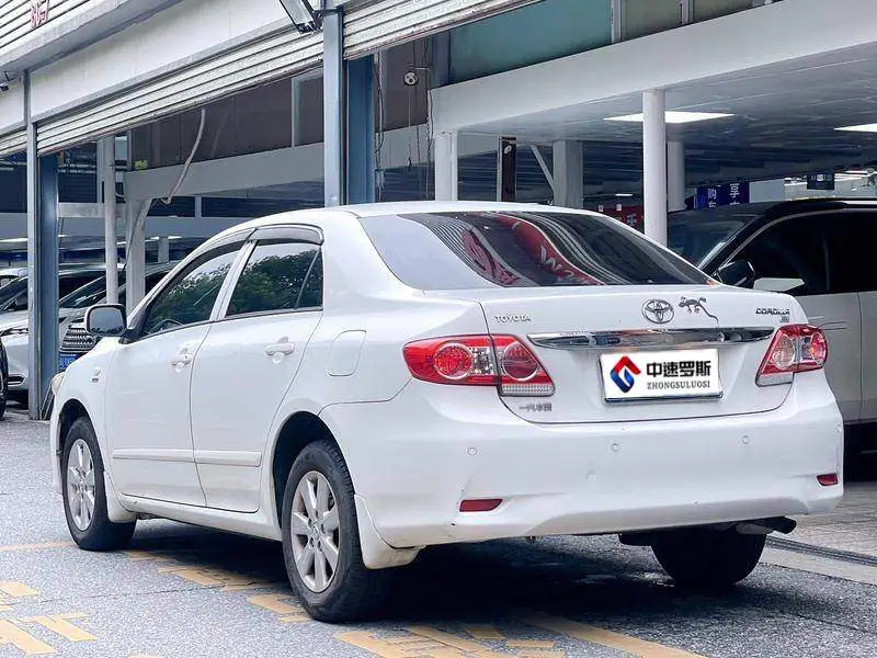 Corolla 2011 1.6L Automatic GL — 4