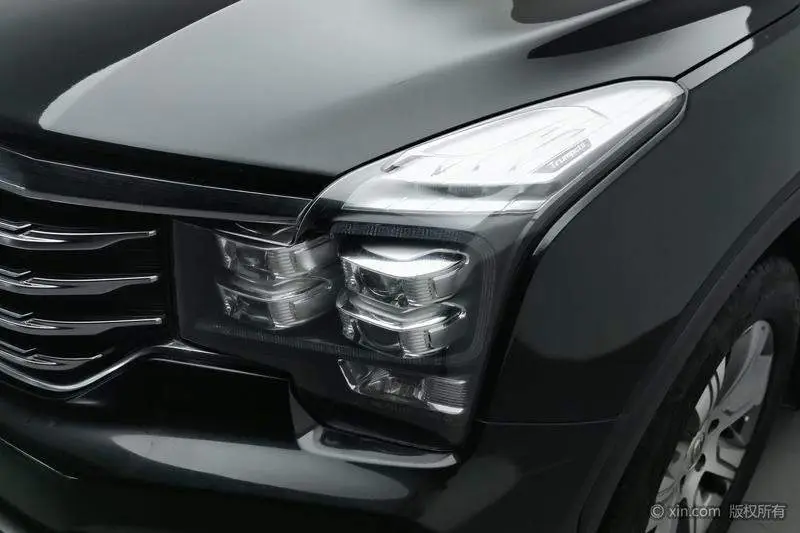 Trumpchi GS7 2017 320T 2WD Luxury Smart Link — 7