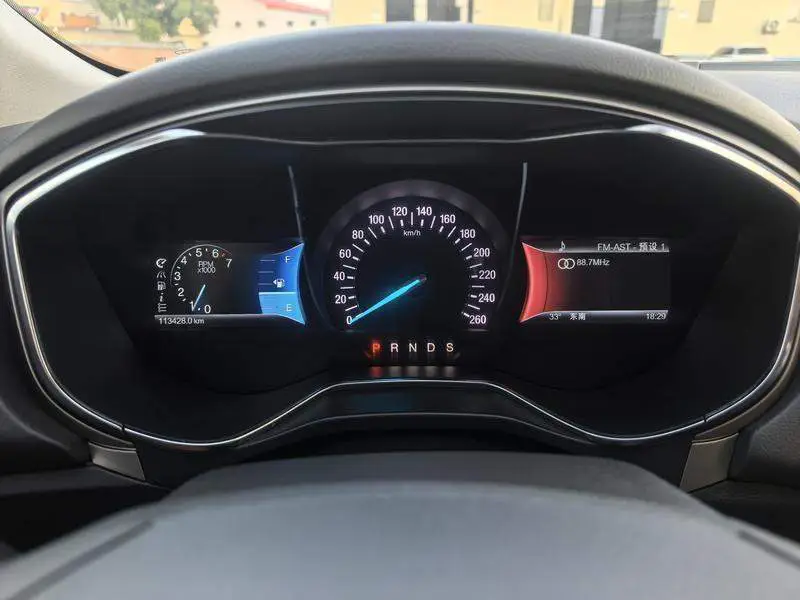 Mondeo 2013 2.0L GTDi200 Luxury Model — 14