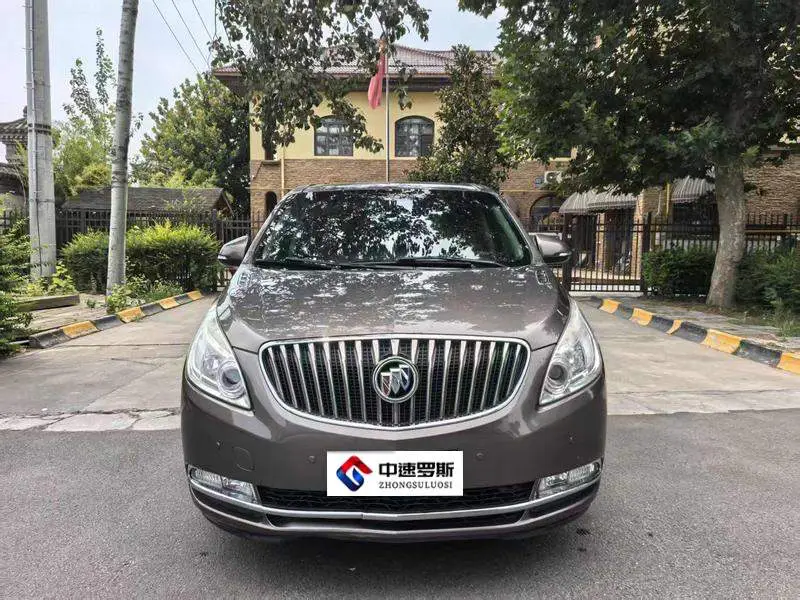 Buick GL8 2015 2.4L Luxury Business Edition — 2