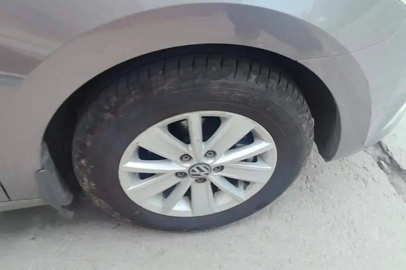 Jetta 2015 1.6L Manual Fashion Model — 5