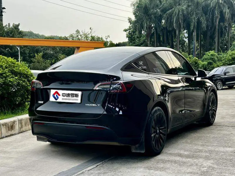 Model Y 2022 facelifted rear-wheel drive version — 6