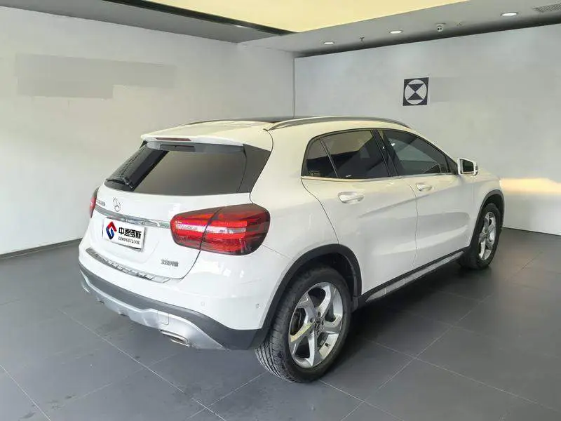 Mercedes-Benz GLA 2019 GLA 200 Dynamic — 5