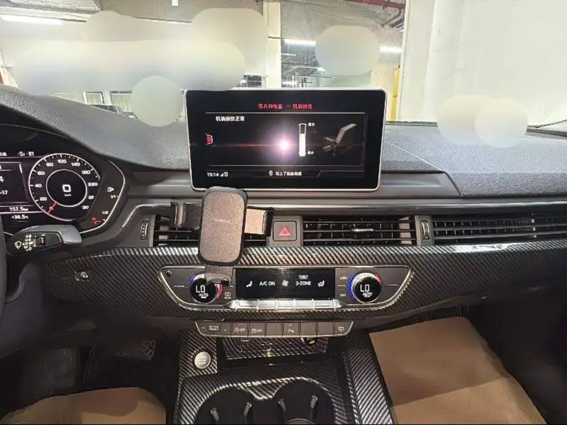 Audi A4L 2018 30th Anniversary Model 40 TFSI Fashion Model — 5