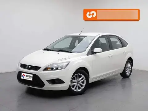 Fox 2013 Hatchback Classic 1.8L Manual Basic Model