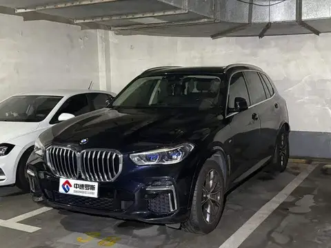 BMW X5 2022 xDrive 30Li Premium M Sport Package