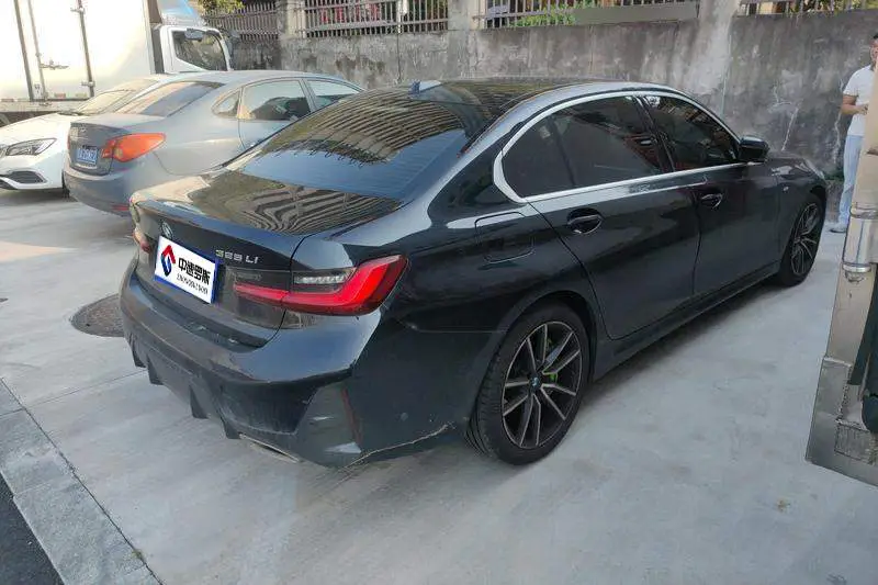 BMW 3 Series 2023 325Li M Sport Package — 3