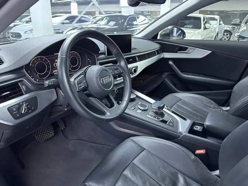 Audi A4L 2019 40 TFSI Fashion National VI — 12