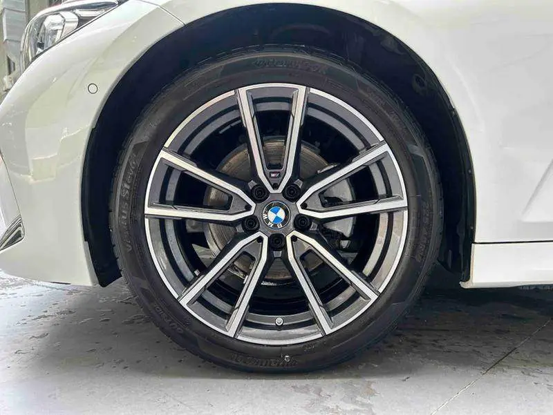 BMW 3 Series 2023 325Li M Sport Package — 8
