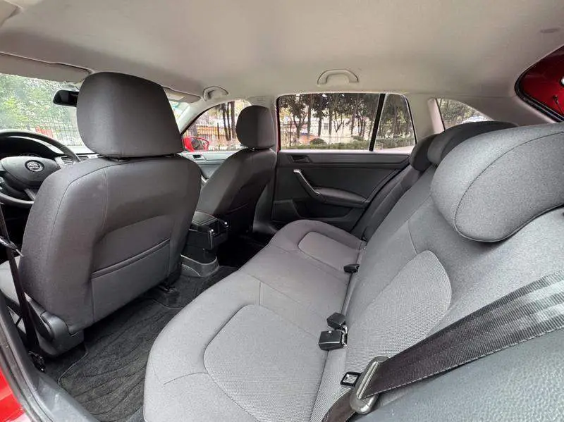 Xindong 2016 facelift 1.4L manual front version — 9