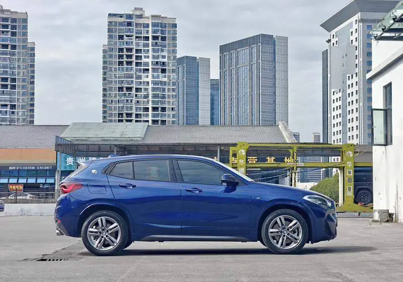 BMW X2 2020 sDrive25i Leading M Sport Package — 7