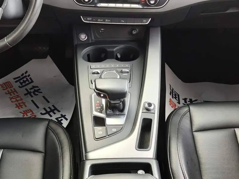 Audi A4L 2019 40 TFSI Progressive National VI — 12