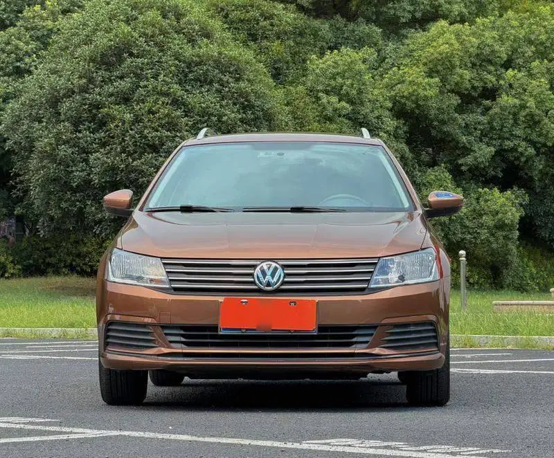 Langxing 2015 1.6L Automatic Fashion Edition — 2