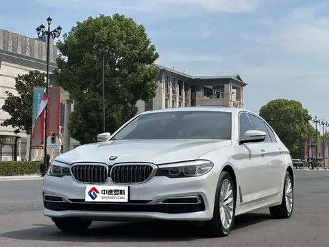 BMW 5 Series 2020 525Li Luxury Package
