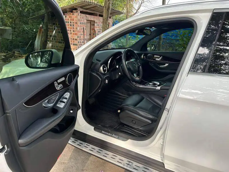 Mercedes-Benz GLC 2019 GLC 260 L 4MATIC Dynamic — 17
