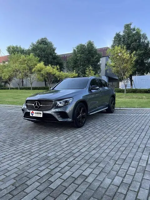 Mercedes-Benz GLC Coupe 2019 facelifted GLC 200 4MATIC coupe SUV