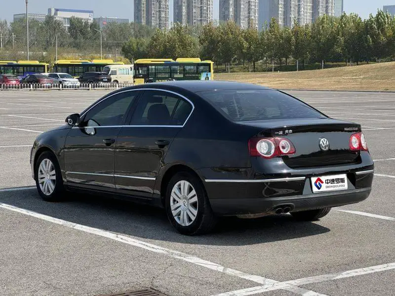 Magotan 2011 1.8TSI DSG Luxury Model — 4