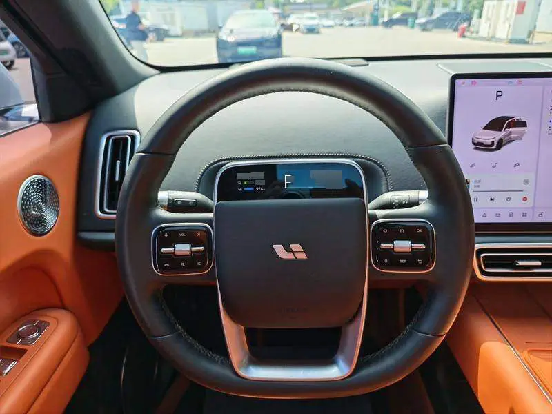 Ideal L6 2025 Pro Intelligent Refresh Edition — 15