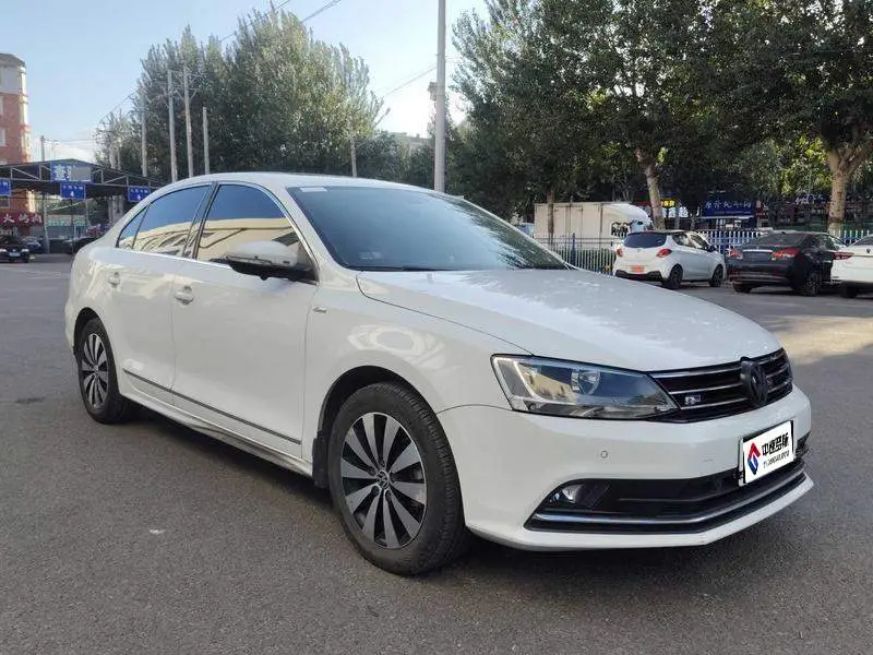 Sagitar 2015 230TSI Automatic Luxury — 3