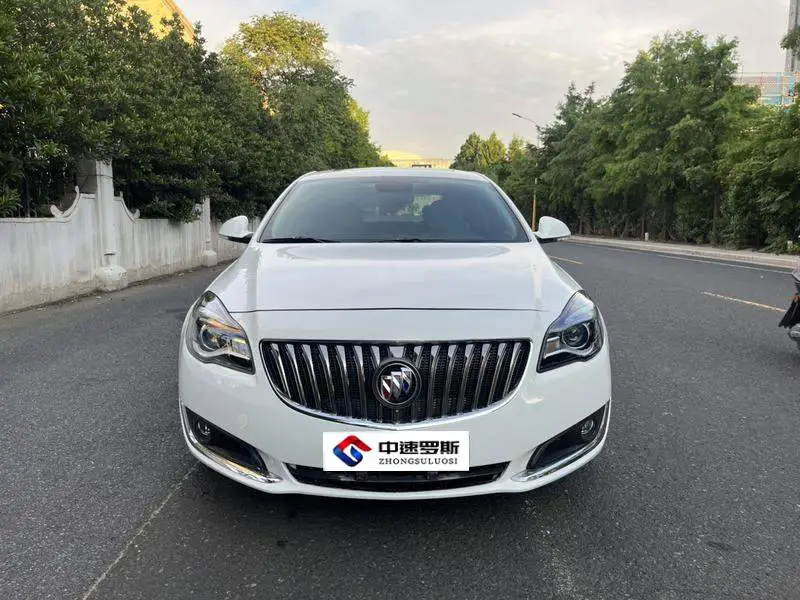 Regal 2014 2.0L Elite Fashion Edition — 2