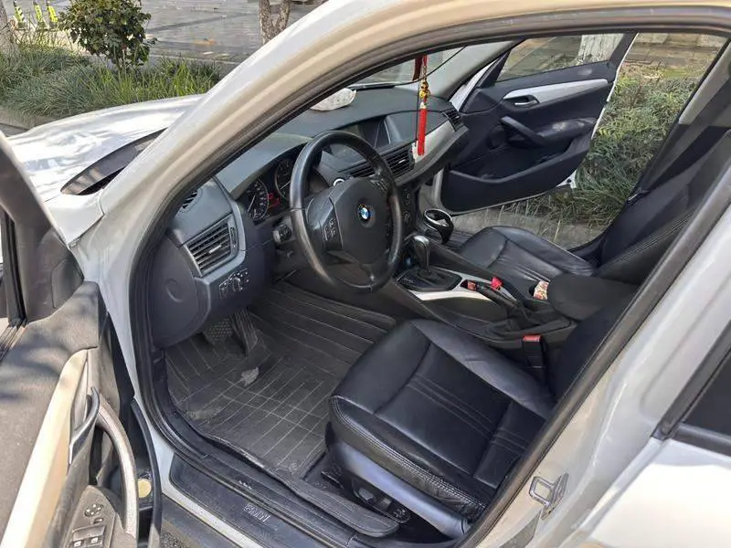 BMW X1 2012 sDrive18i Fashion — 9