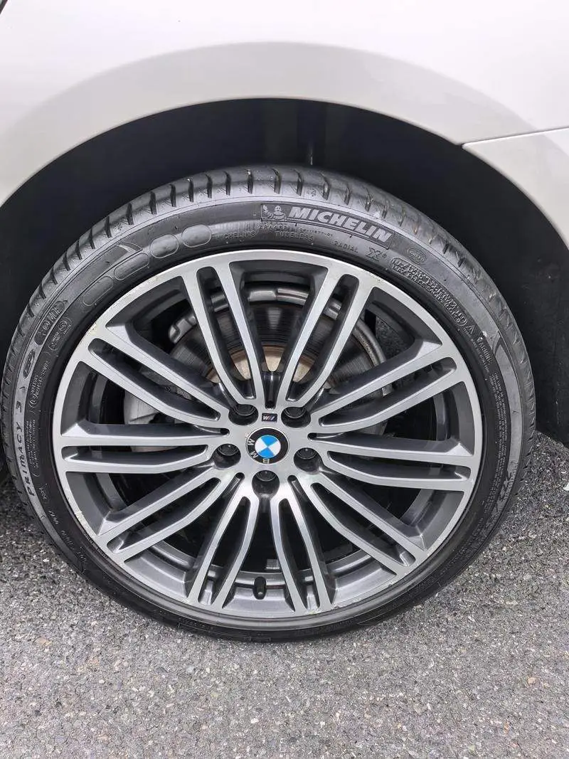 BMW 5 Series 2019 530Li Leading M Sport Package — 11