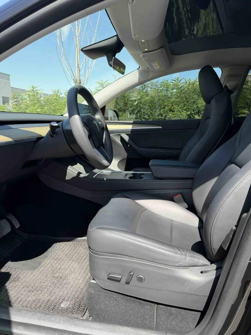 Model Y 2022 facelifted rear-wheel drive version — 8