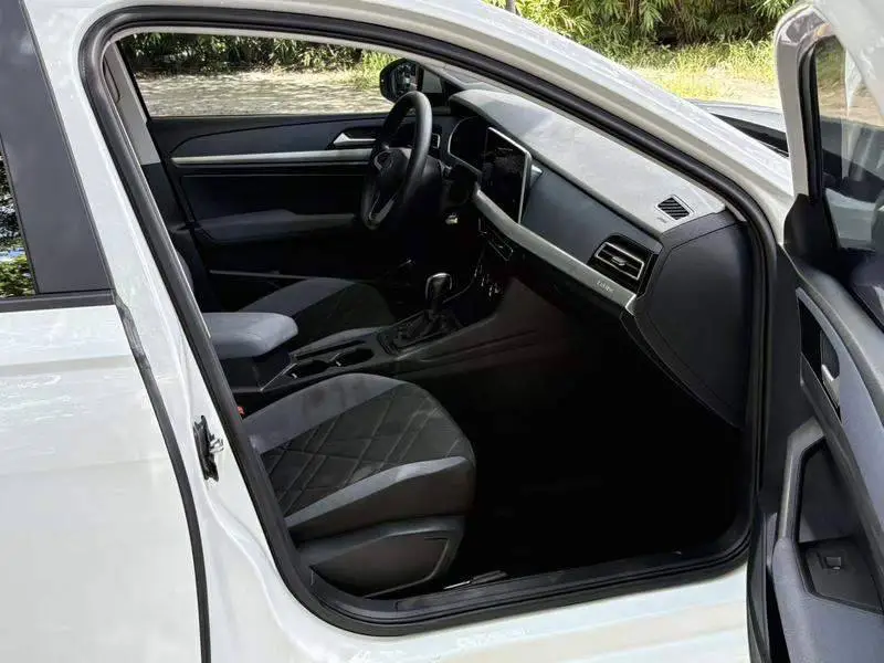 Lavida 2023 facelift 1.5L automatic Deyi version — 6