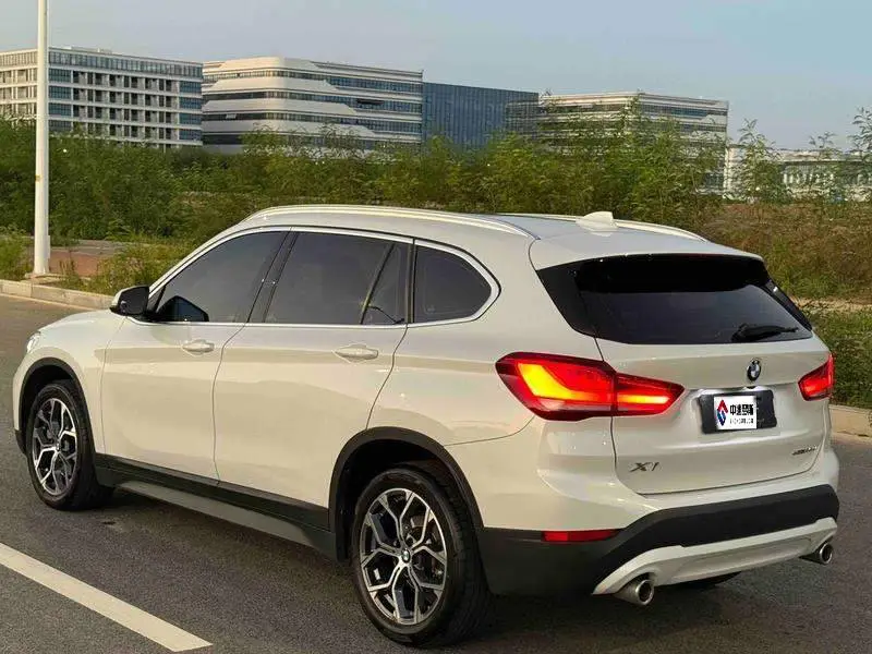 BMW X1 2022 sDrive25Li Leading Edition — 4