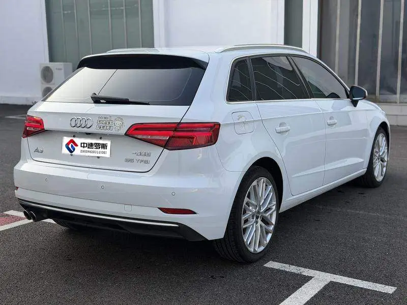 Audi A3 2017 Sportback 35 TFSI Fashion Edition — 7