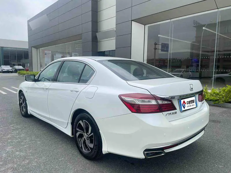 Accord 2016 2.0L Elite Edition — 5