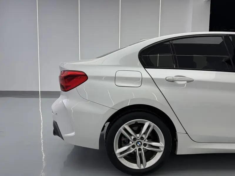 BMW 1 Series 2023 120i M Sport Edition — 8