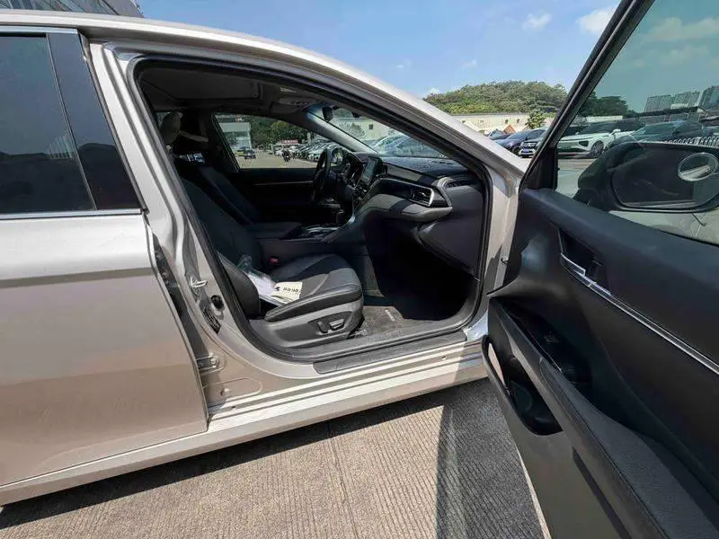 Camry 2023 2.0GVP Leading Edition — 15