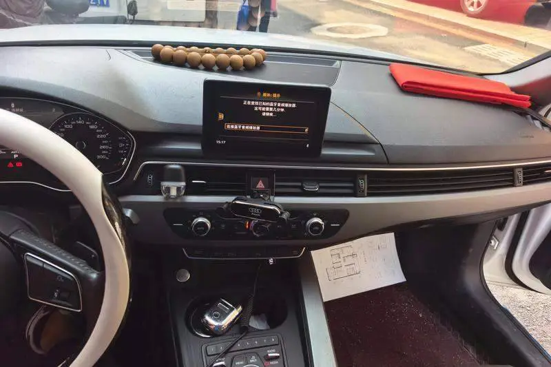 Audi A4L 2019 40 TFSI Progressive National VI — 12