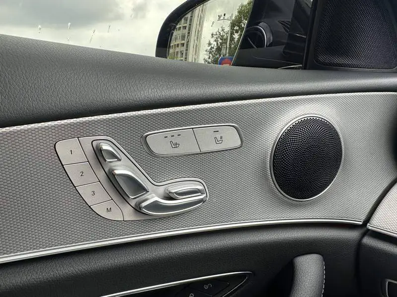 Mercedes-Benz E-Class 2018 E 300 Sport — 16