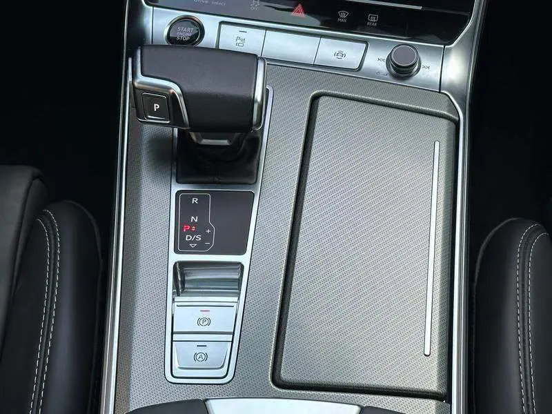 Audi A6L 2023 45 TFSI Premium Elegance — 12