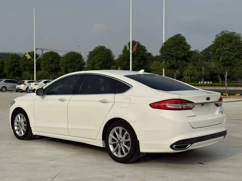 Mondeo 2017 EcoBoost 200 Luxury — 5