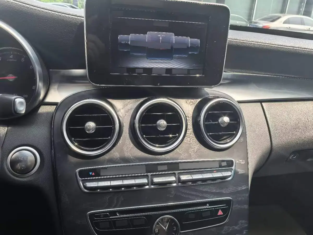 Mercedes-Benz C-Class 2017 C 200 L Sports Edition — 12