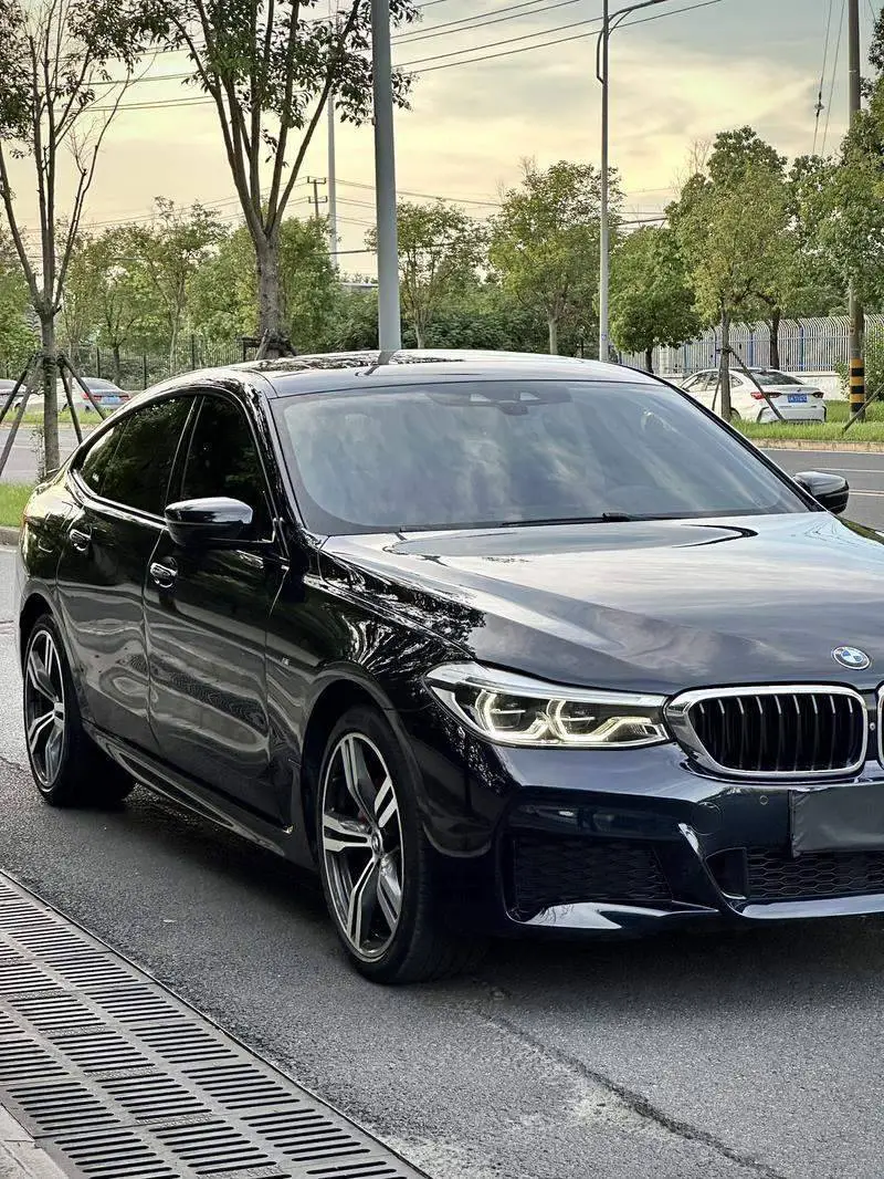 BMW 6 Series GT 2018 640i xDrive M Sport Package — 9