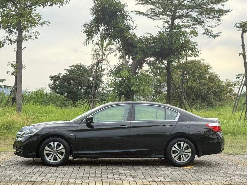Accord 2015 2.0L LX Comfort Edition — 4