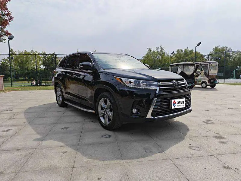 Highlander 2021 2.0T 4WD Premium Edition 7 Seaters — 3
