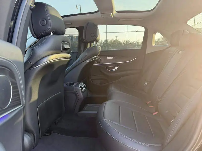 Mercedes-Benz E-Class 2020 E 300 L Fashion Edition — 19