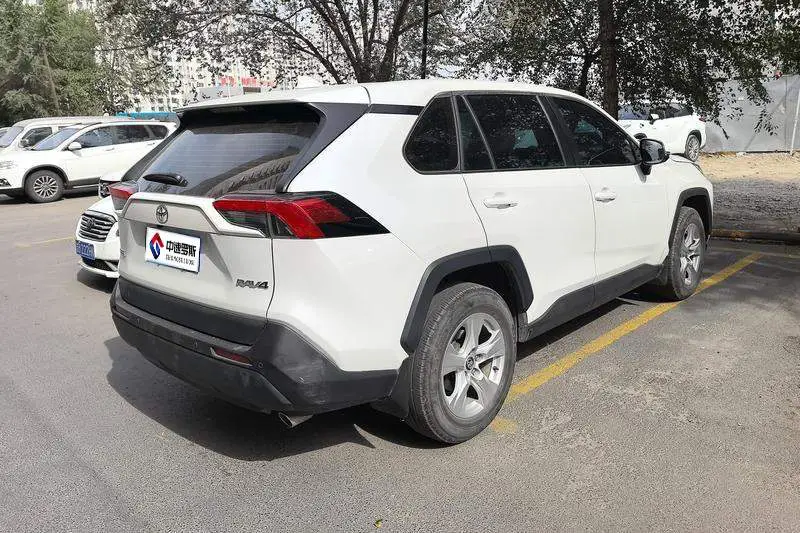 RAV4 Rongfang 2024 2.0L CVT 2WD Urban Edition — 4