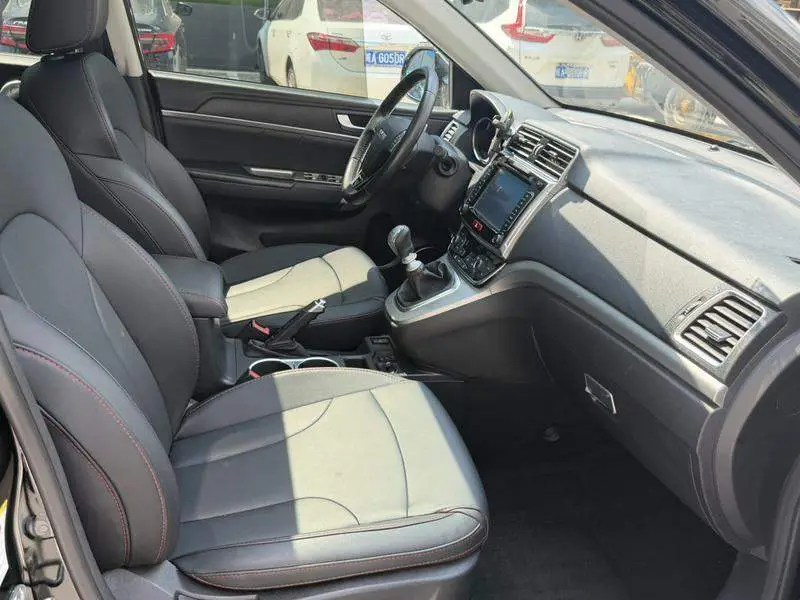 Haval H6 2017 Blue Label Sports Edition 1.5T Manual 2WD Elite — 7