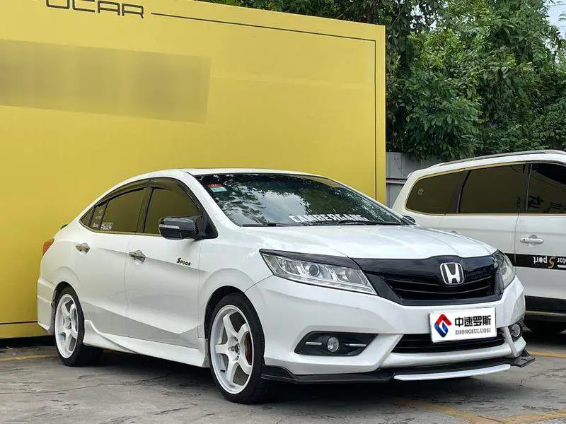 Lingpai 2013 1.8L Automatic Luxury Edition — 3
