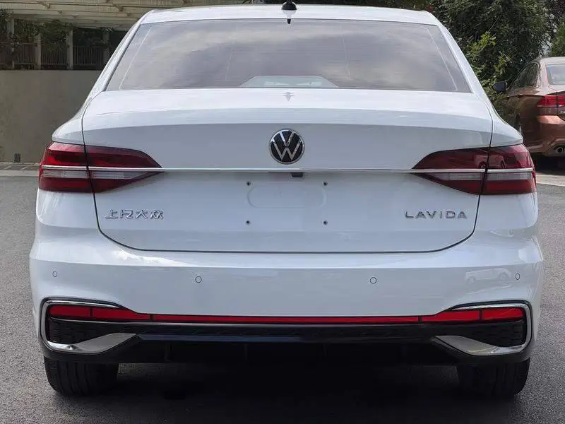 Lavida 2024 1.5L Automatic 5 Million Edition — 6
