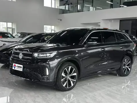 Tour 2024 380TSI 4WD R-Line Tour Edition