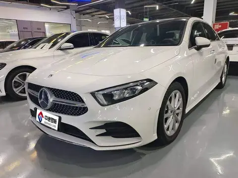 Mercedes-Benz A-Class 2019 A 200 L sports sedan